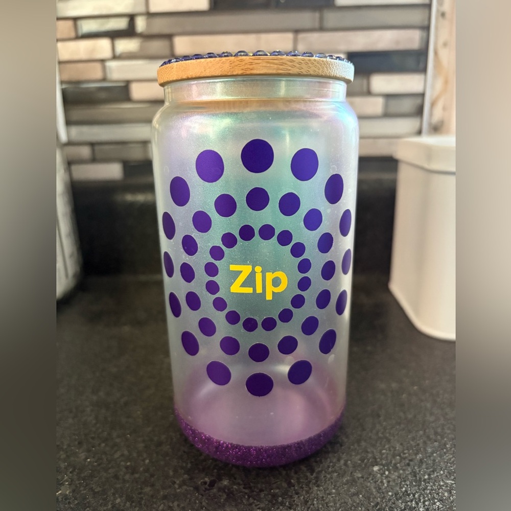 ZipSlim logo glass cup with bamboo lid